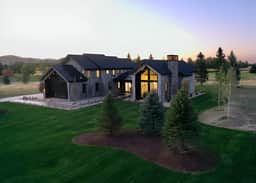 Luxury Moutain Retreat w/hot tub!